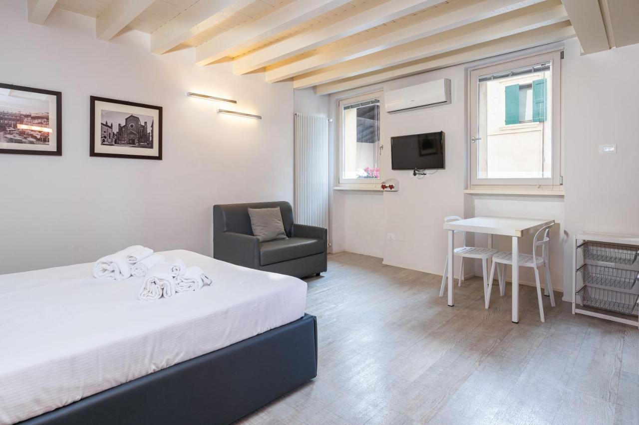 Vicolo Zini Apartments Verona Eksteriør bilde